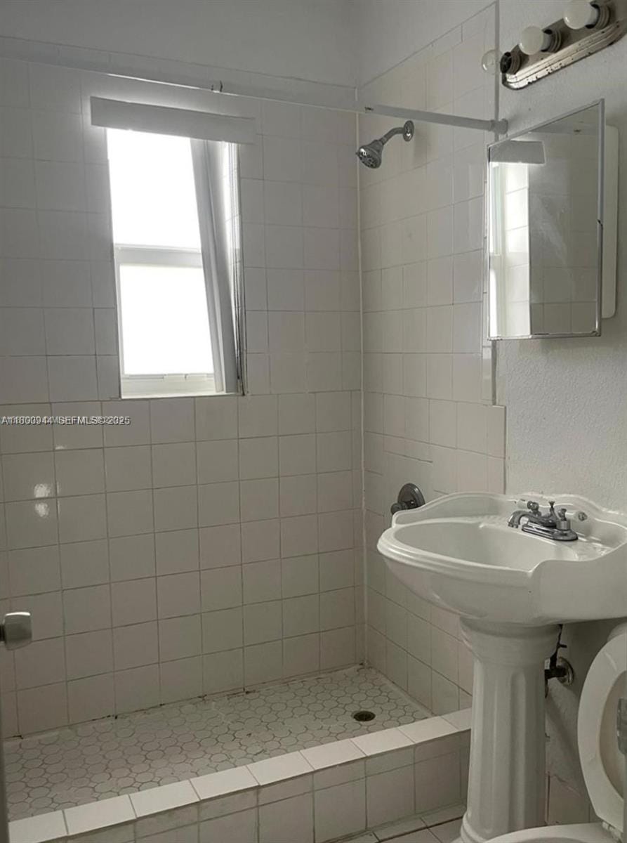 307 NW 84th Street 307, Miami, FL 33150 photo 12