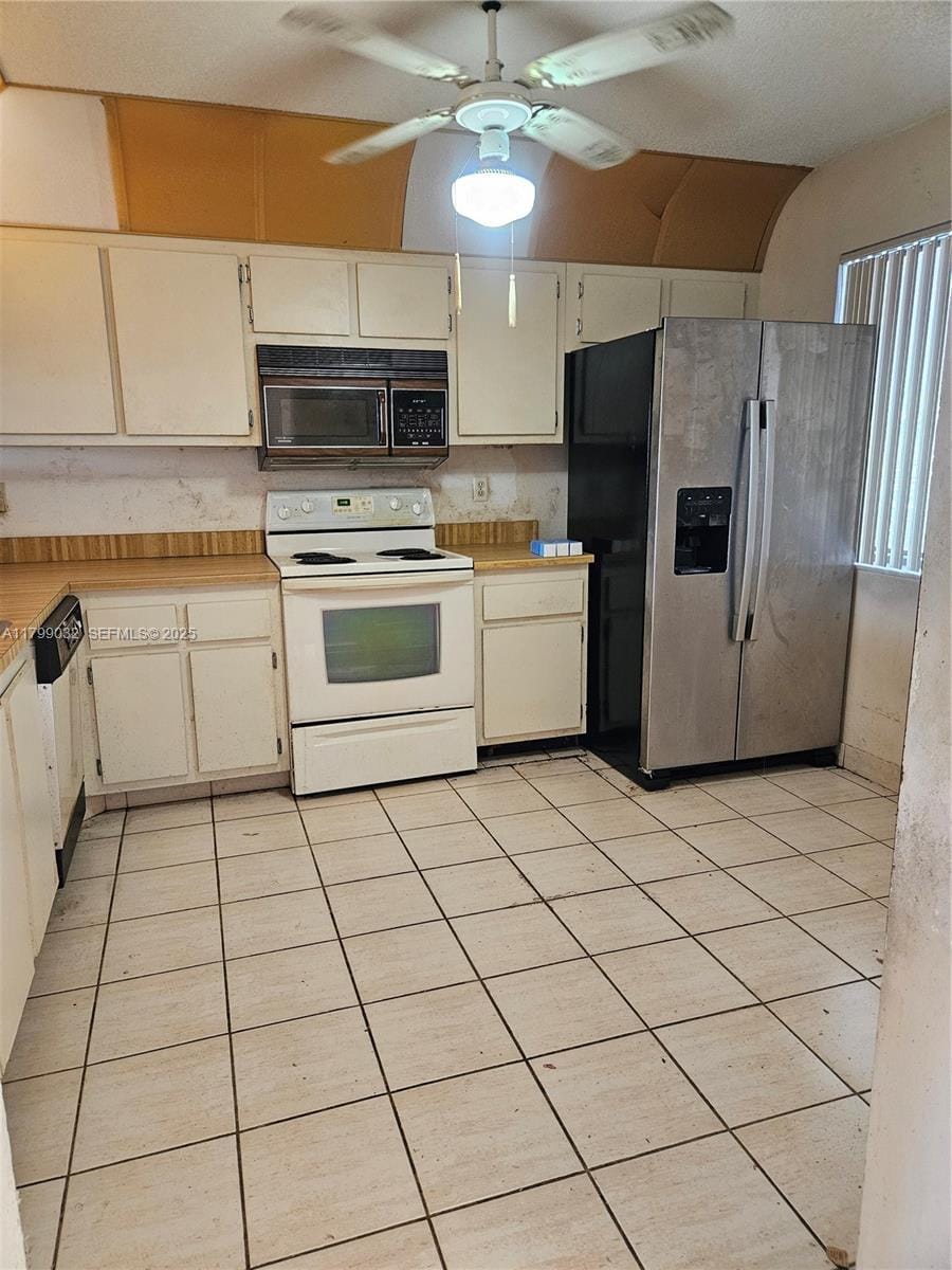 8040 Hampton Boulevard 306, North Lauderdale, FL 33068