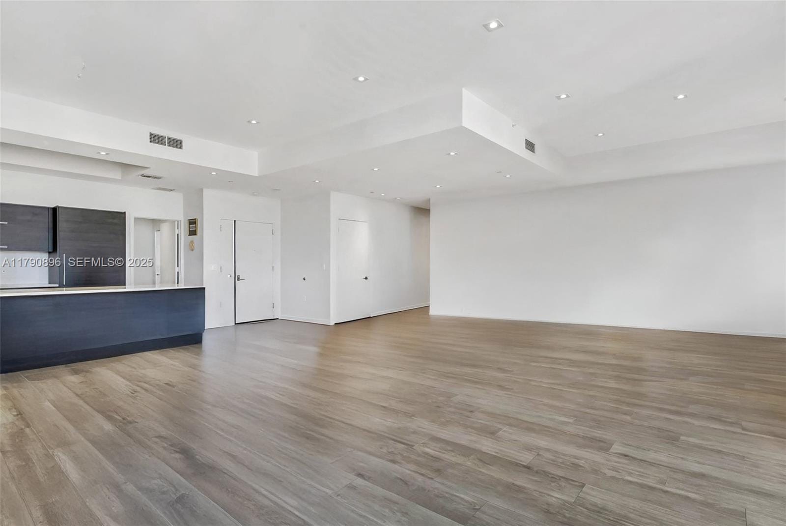 55 SW 9th Street PH4501, Miami, FL 33130 photo 6