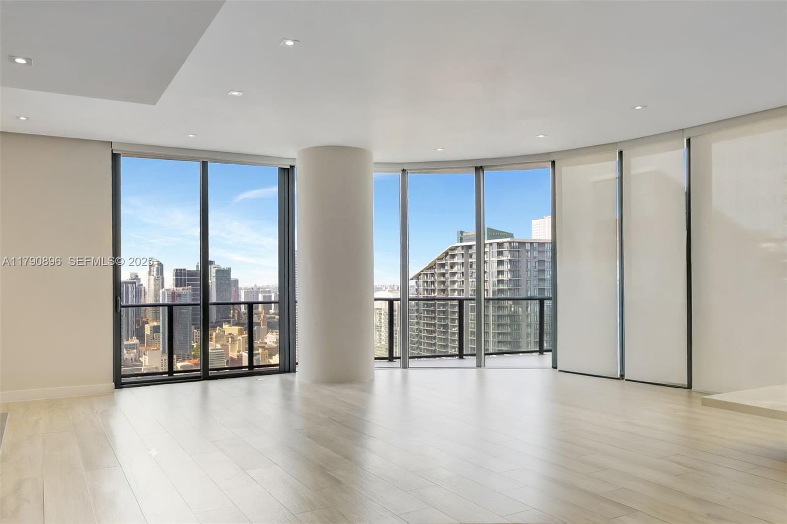 55 SW 9th Street PH4501, Miami, FL 33130 photo 9