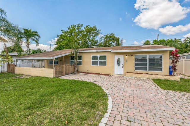1541 SW 63rd Terrace, North Lauderdale, FL 33068