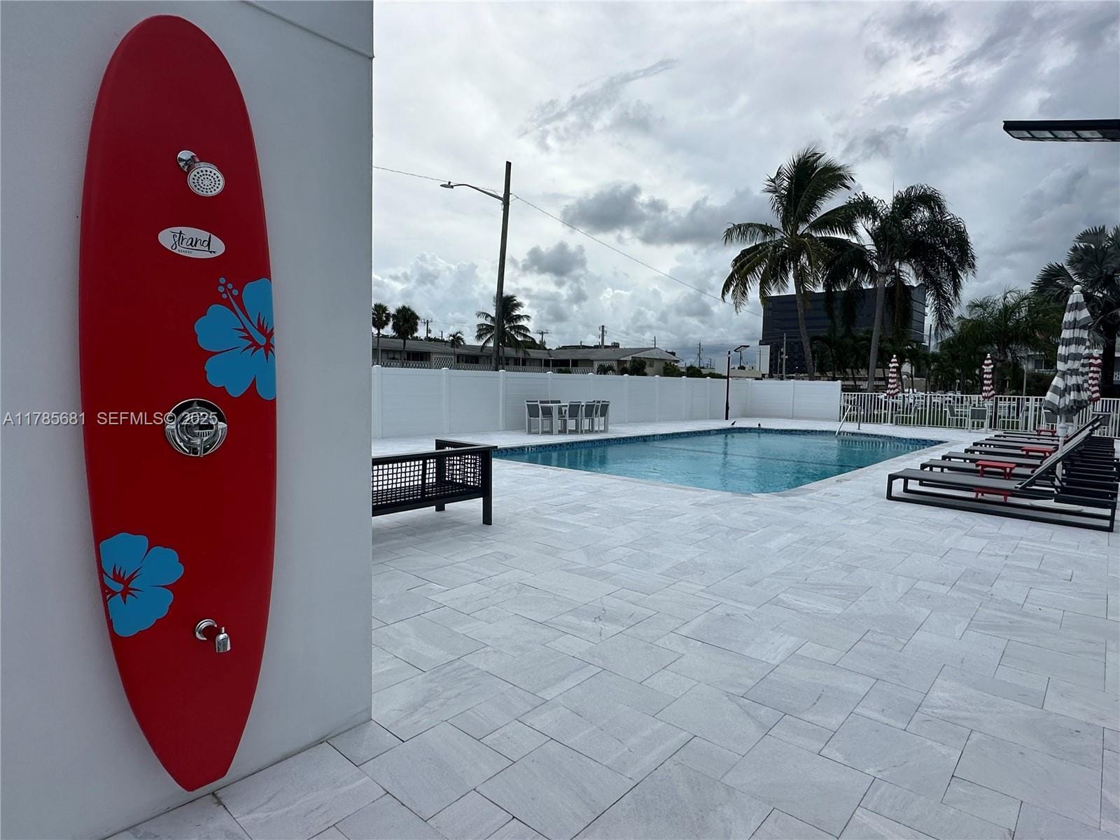 801 Atlantic Shores Boulevard 116 — photo 9
