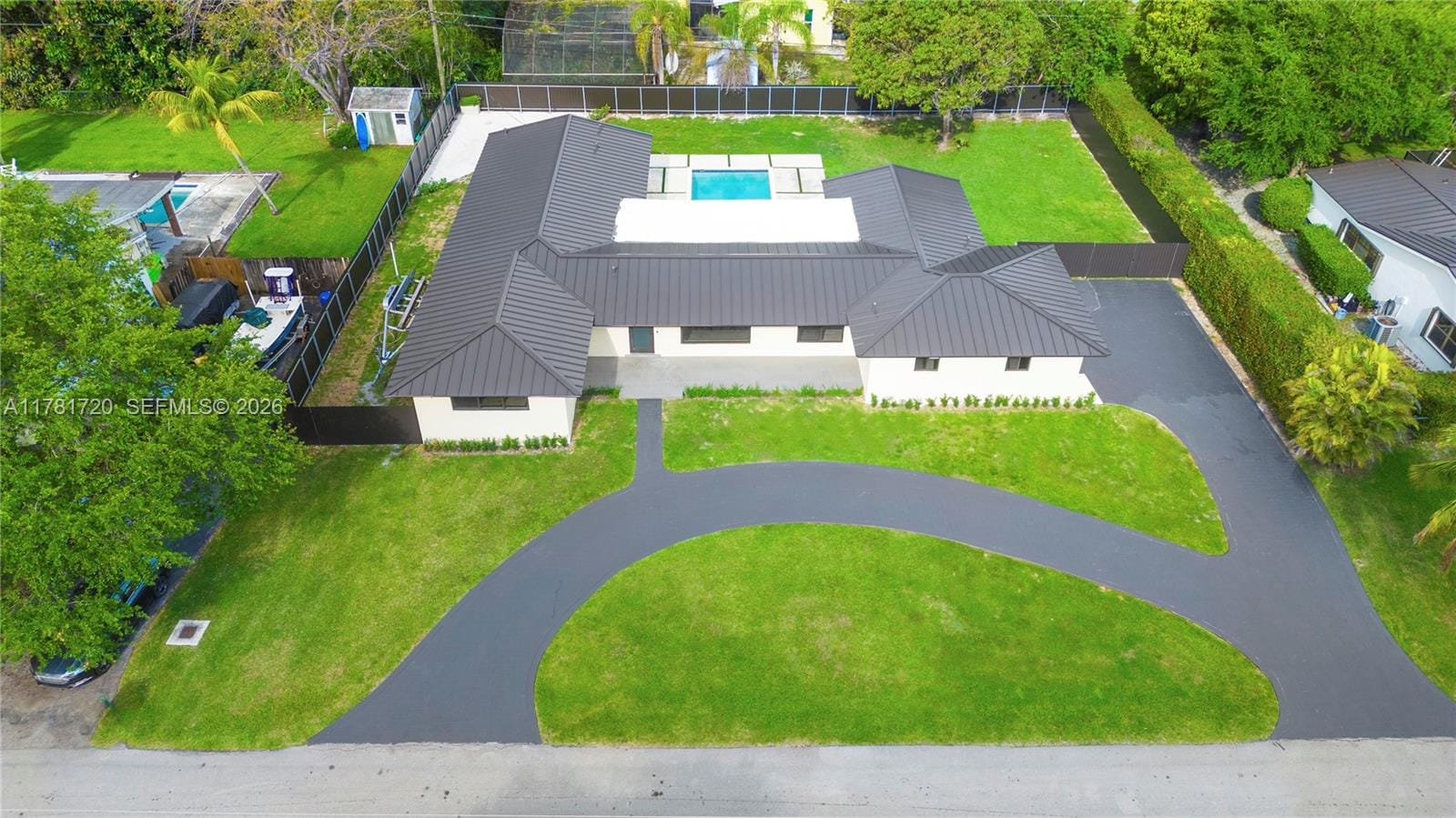 17020 SW 87th Court, Palmetto Bay, FL 33157