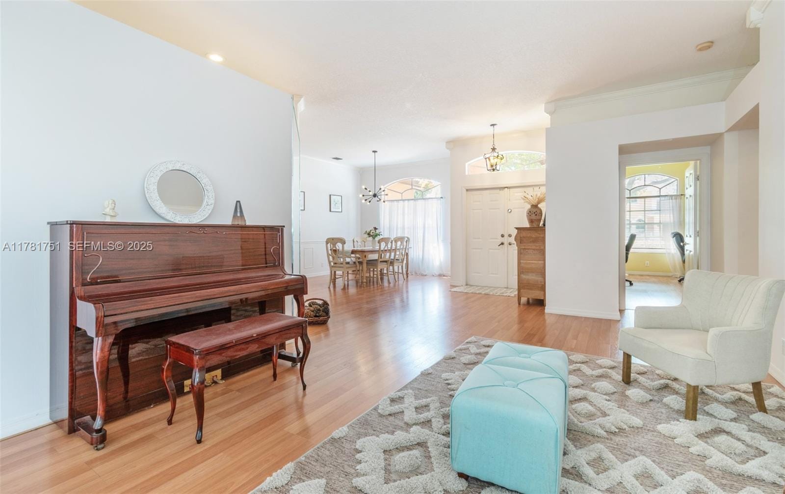16547 Mariposa S Circle — photo 8