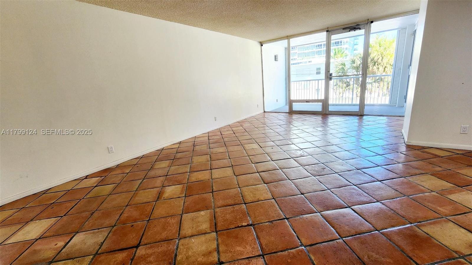 2200 NE 33rd Avenue 2J, Fort Lauderdale, FL 33305 photo 14