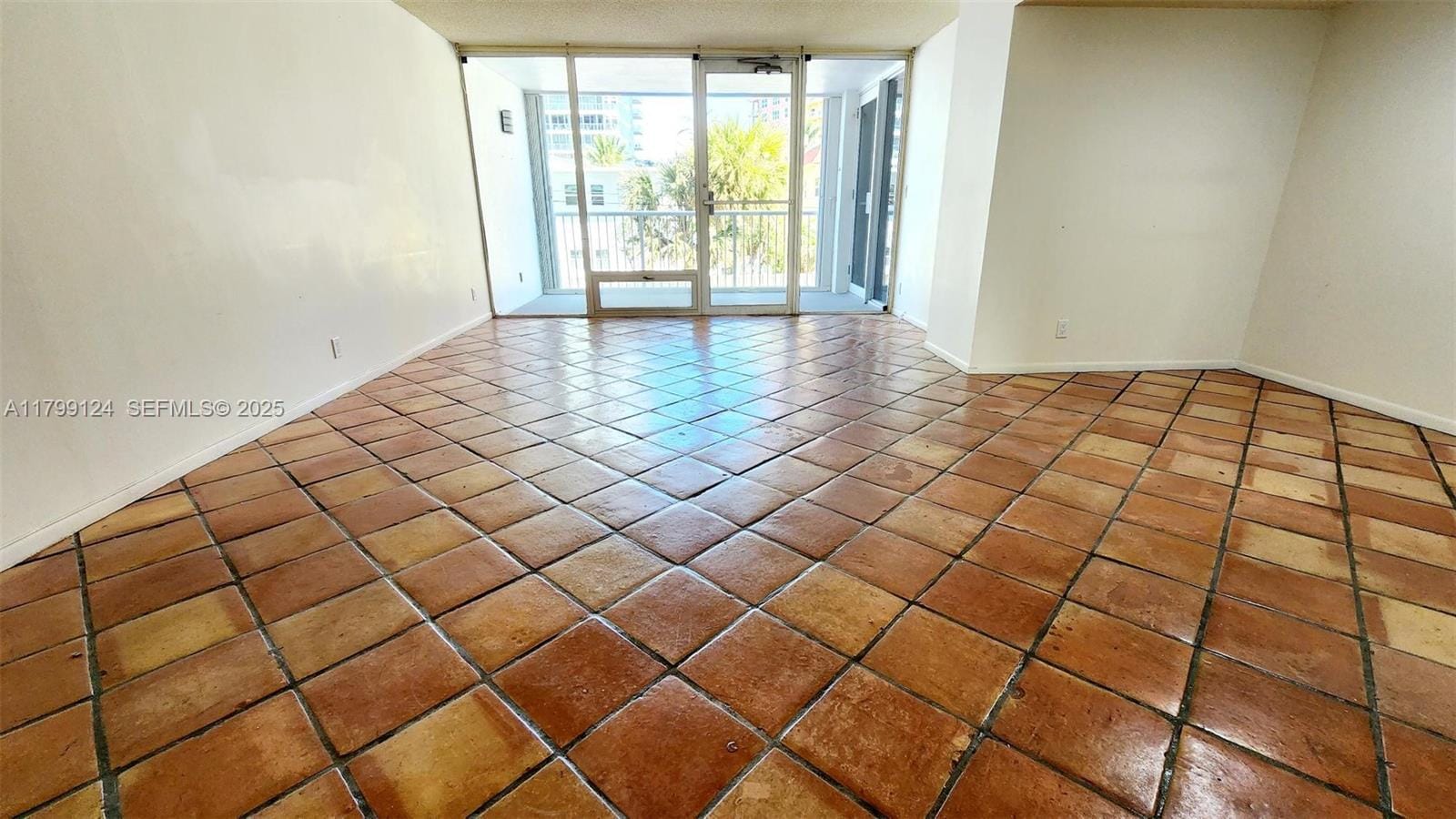 2200 NE 33rd Avenue 2J, Fort Lauderdale, FL 33305 photo 15