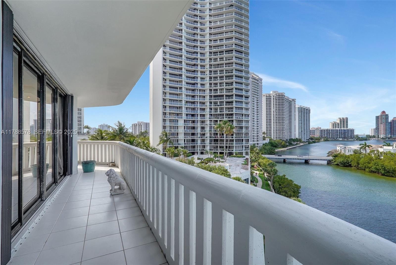 3000 Island Boulevard 706, Aventura, FL 33160 photo 20