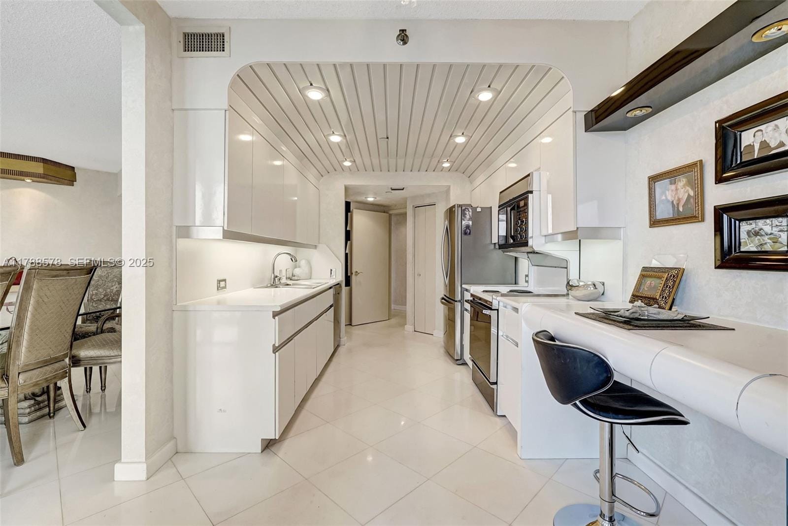 3000 Island Boulevard 706, Aventura, FL 33160 photo 28