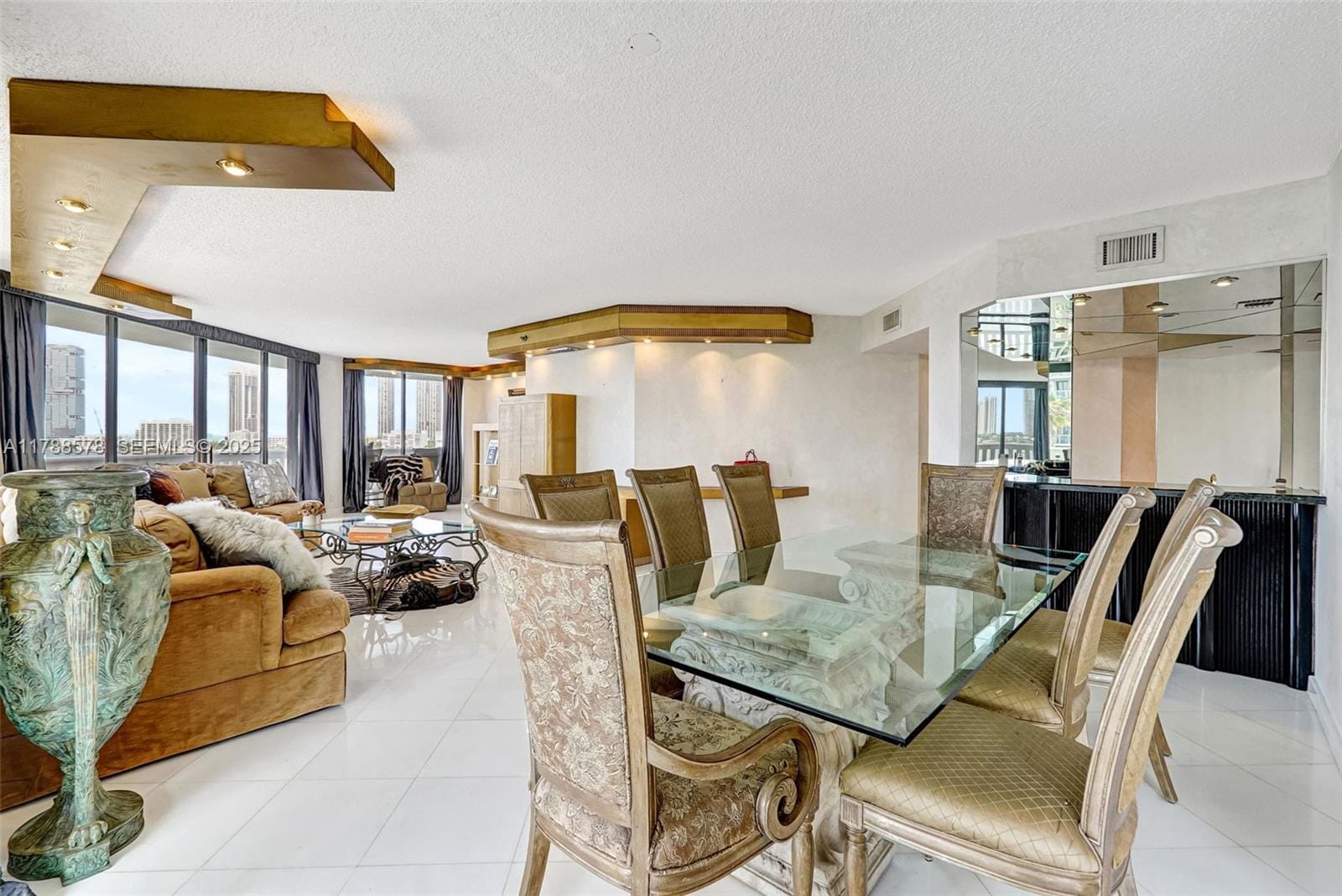 3000 Island Boulevard 706, Aventura, FL 33160 photo 4