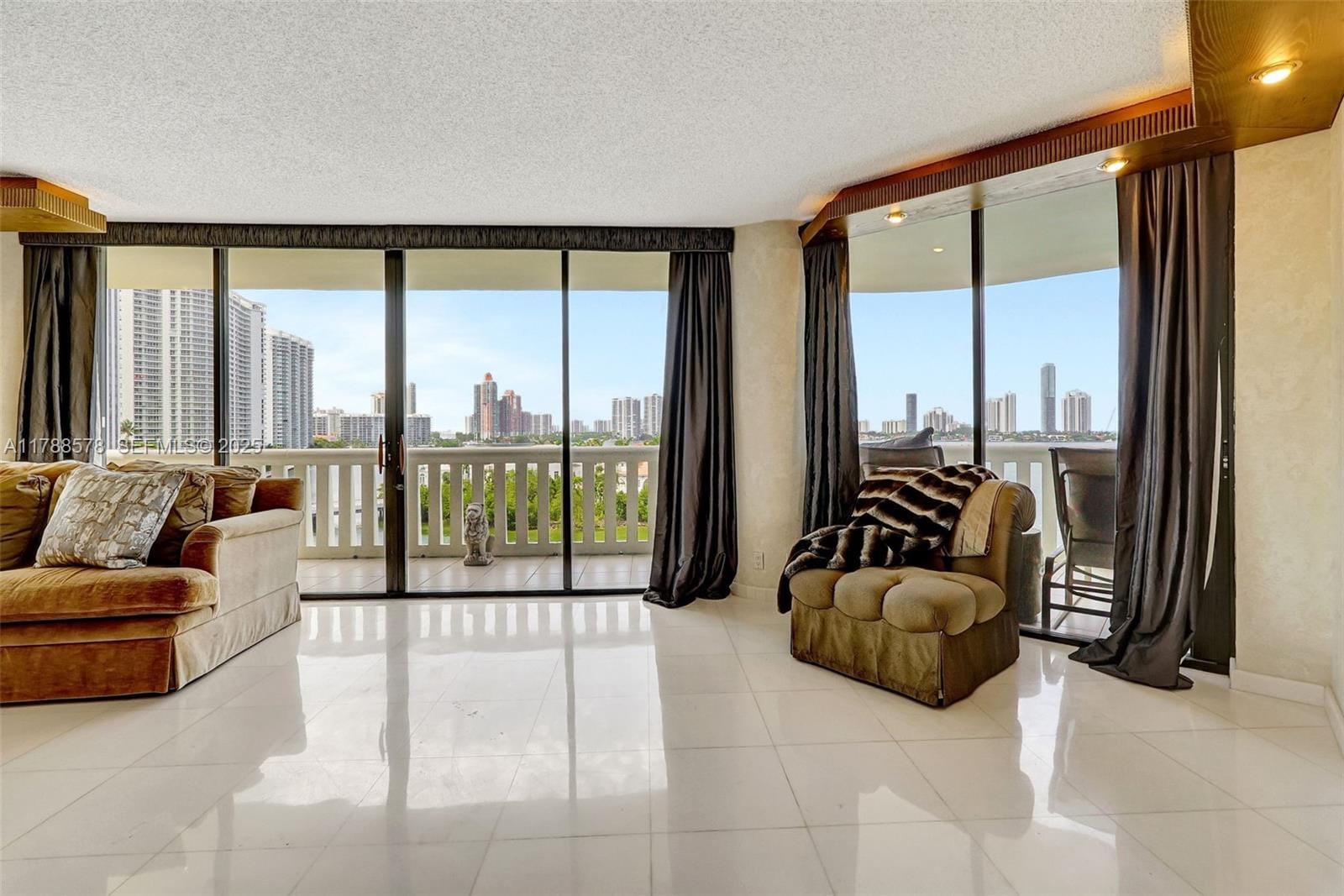 3000 Island Boulevard 706, Aventura, FL 33160 photo 7