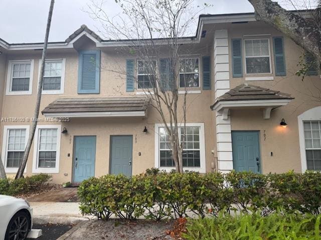 703 NW 42 Avenue, sold in Park Place At Plantation, Plantation, FL