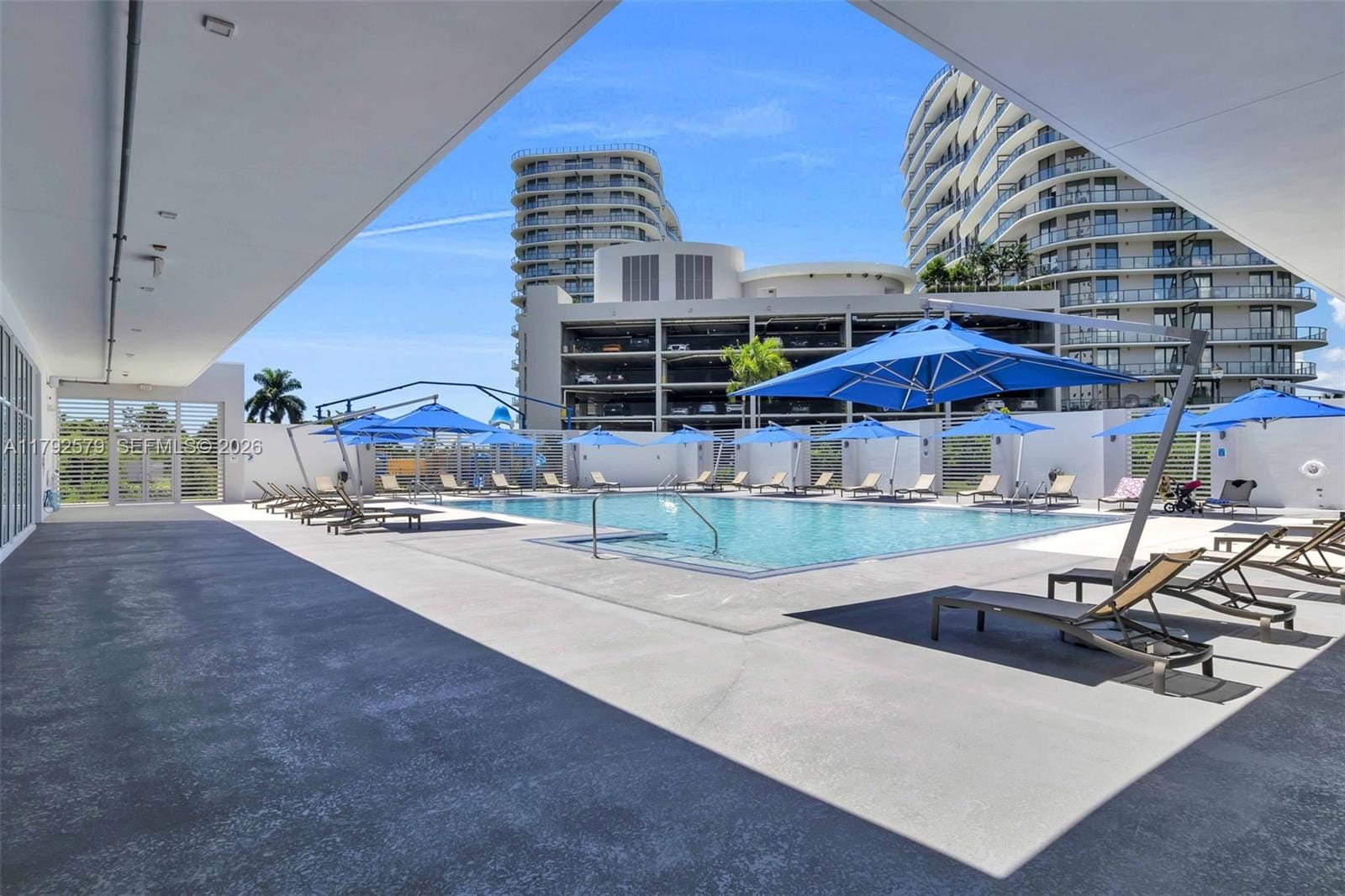 14951 Royal Oaks Lane 2105, North Miami, FL 33181 photo 13