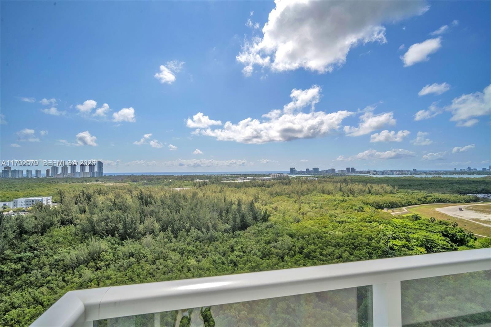 14951 Royal Oaks Lane 2105, North Miami, FL 33181 photo 18