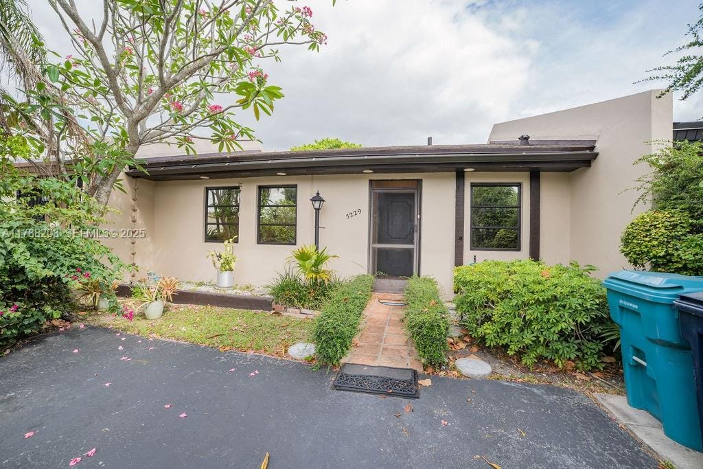 5229 SW 139th Court, Miami, FL 33175