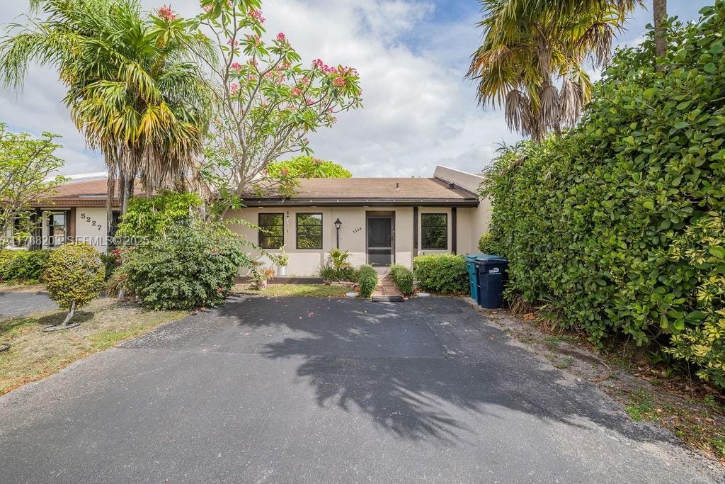 5229 SW 139th Court, Miami, FL 33175 photo 2