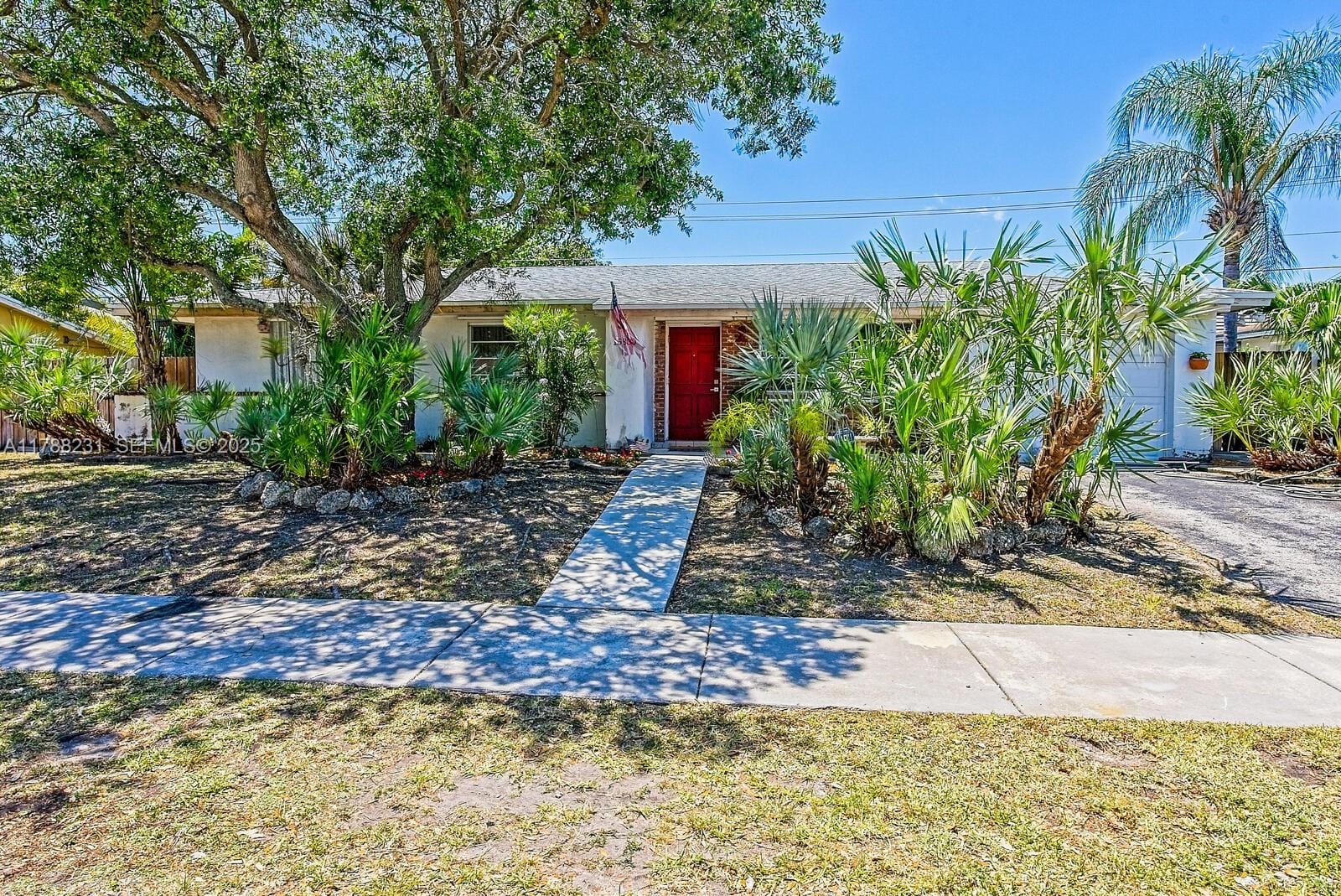 15830 SW 101st Avenue, Miami, FL 33157