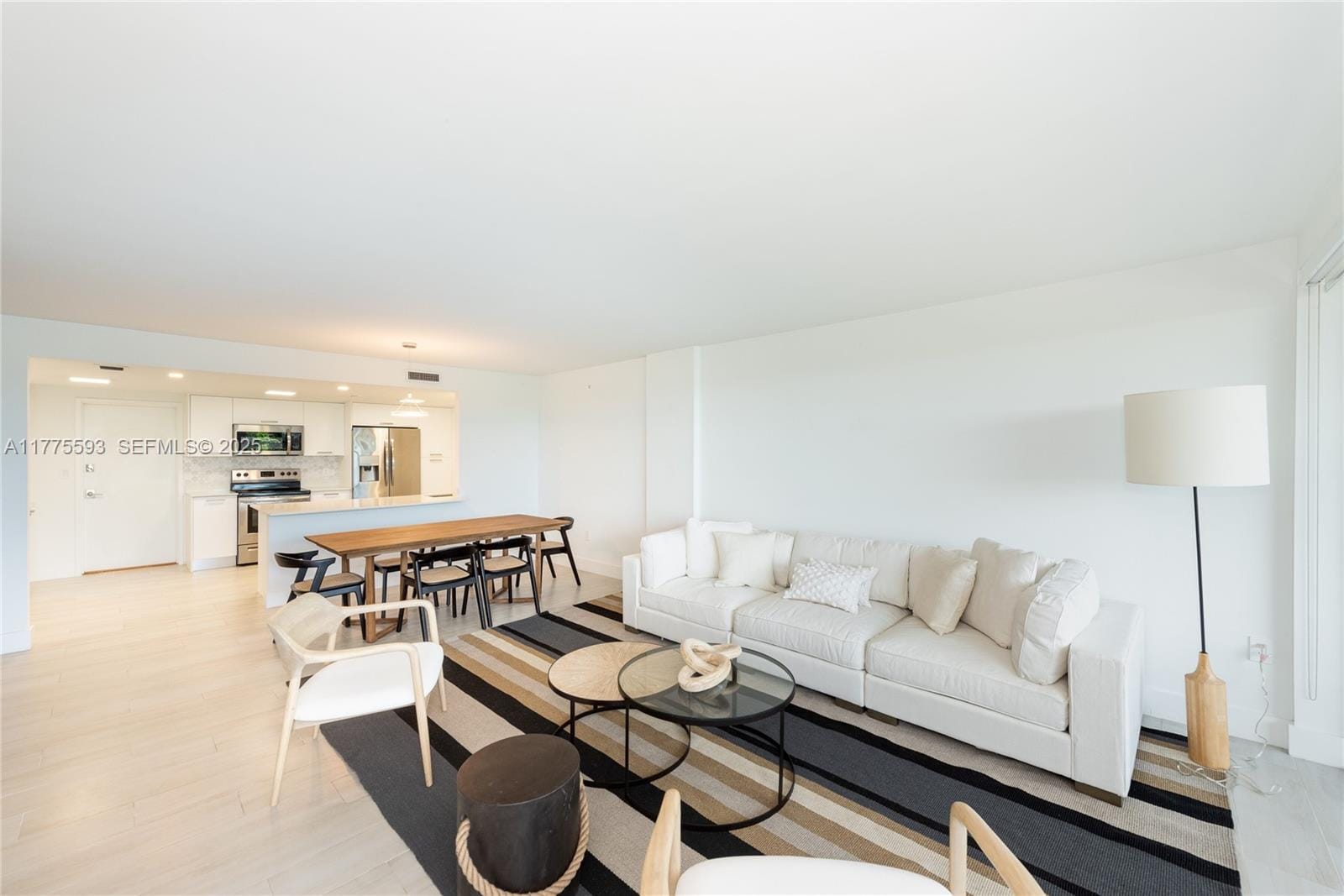 155 Ocean Lane Drive 404, Key Biscayne, FL 33149 photo 3