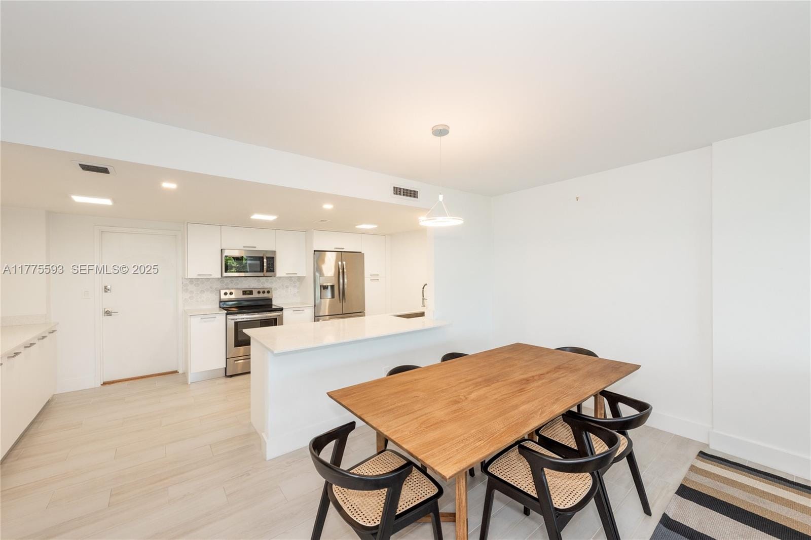 155 Ocean Lane Drive 404, Key Biscayne, FL 33149 photo 6