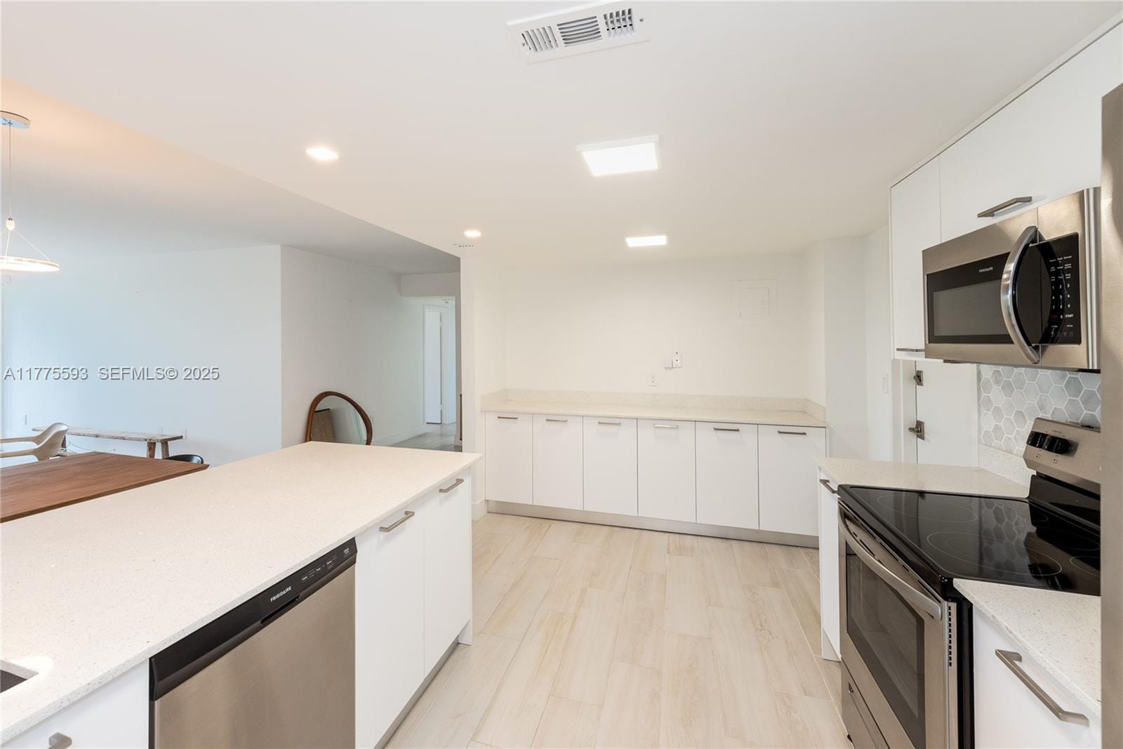 155 Ocean Lane Drive 404, Key Biscayne, FL 33149 photo 9