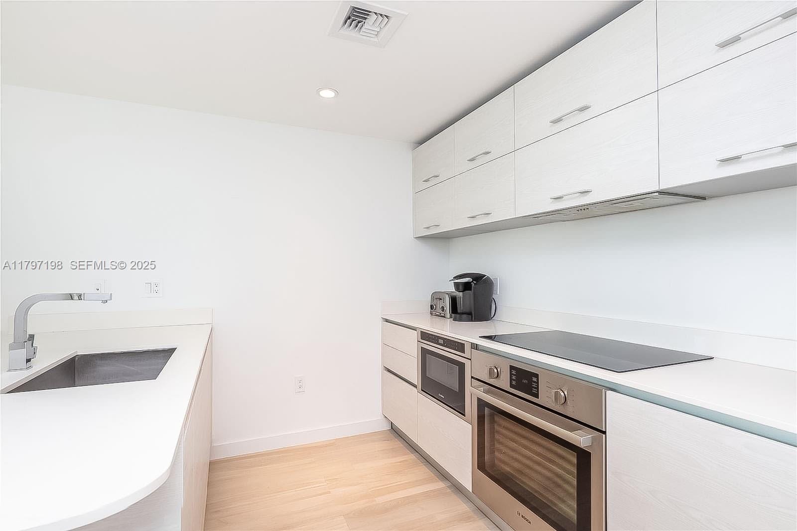 1300 S Miami Avenue 2209, Miami, FL 33130 photo 9