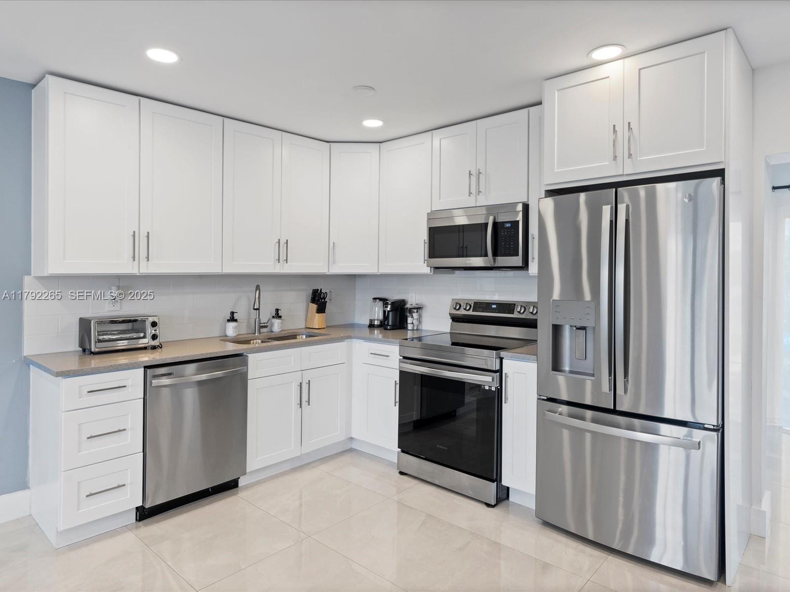 4761 SW 43rd Terrace, Dania Beach, FL 33314 photo 7