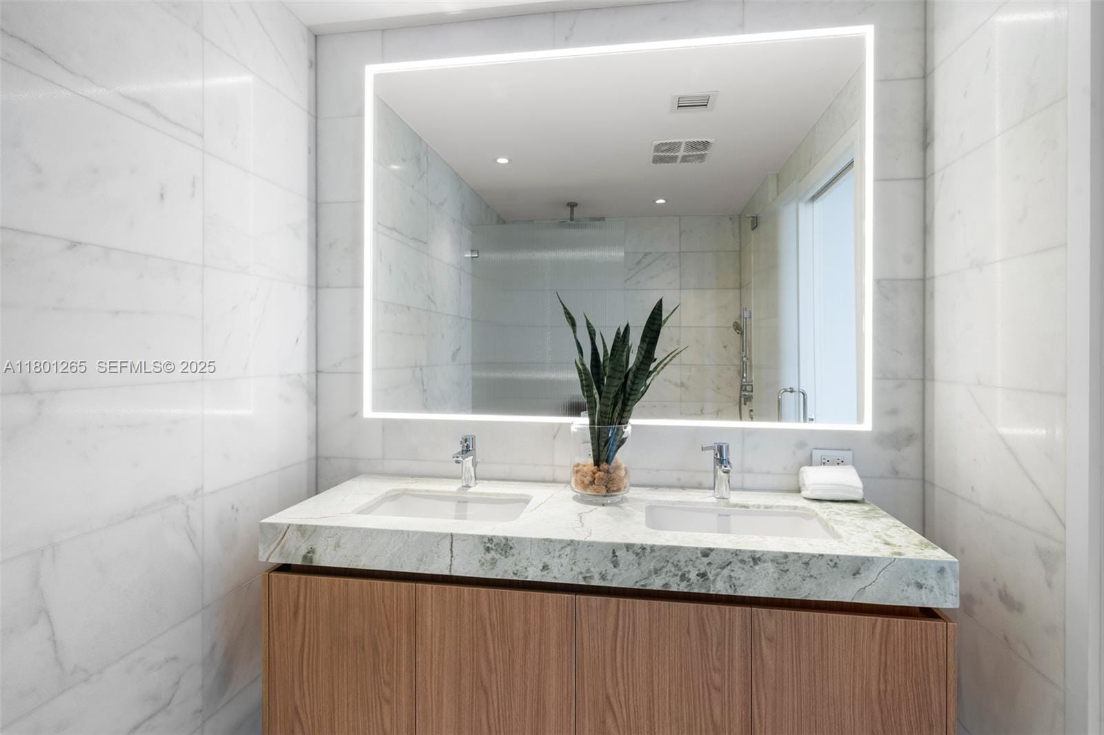 500 Alton Road 2404, Miami Beach, FL 33139 photo 16