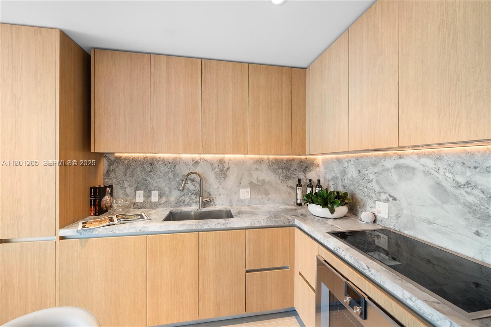 500 Alton Road 2404, Miami Beach, FL 33139 photo 9