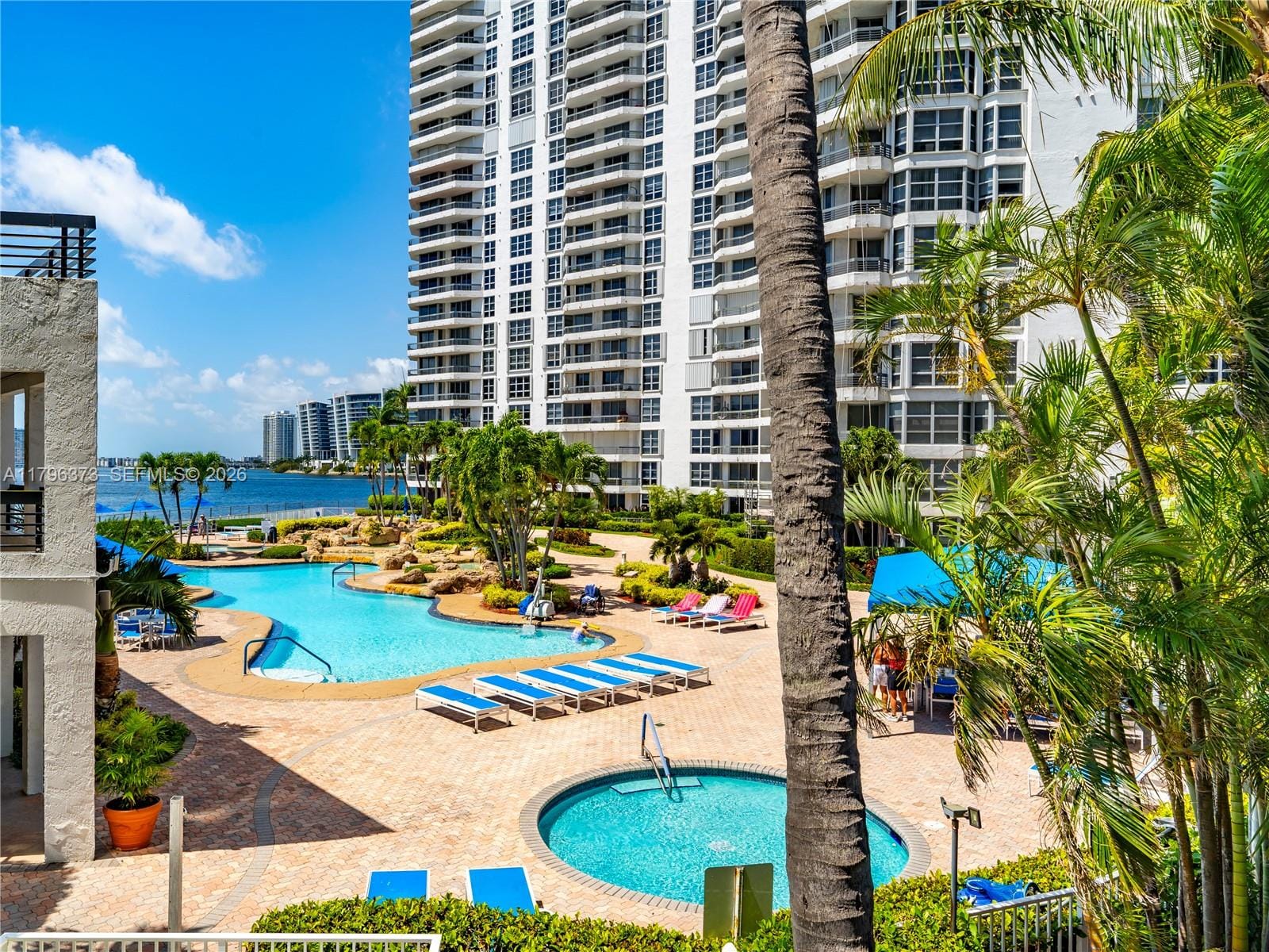 19195 NE 36th Court 201, Aventura, FL 33180