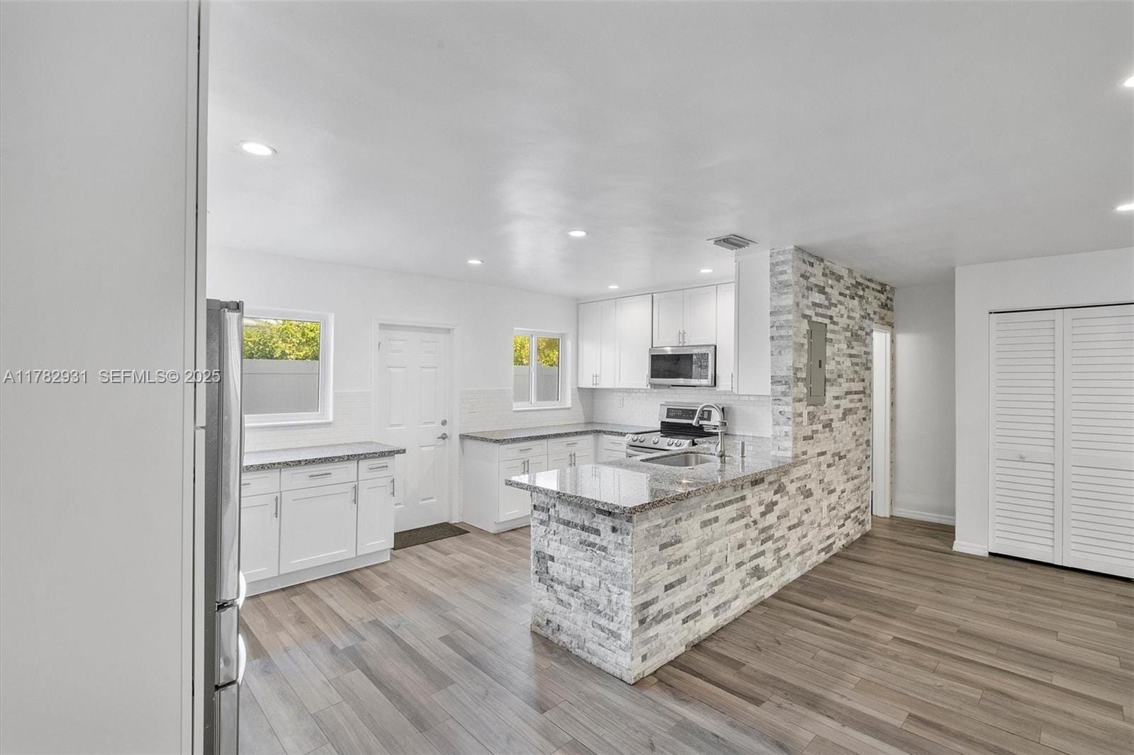 7360 Gary Avenue, Miami Beach, FL 33141 photo 2