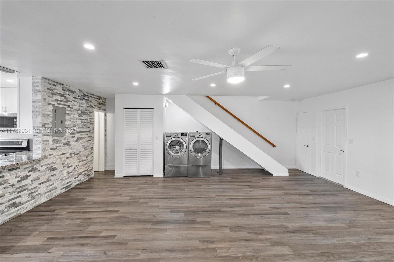 7360 Gary Avenue, Miami Beach, FL 33141 photo 23