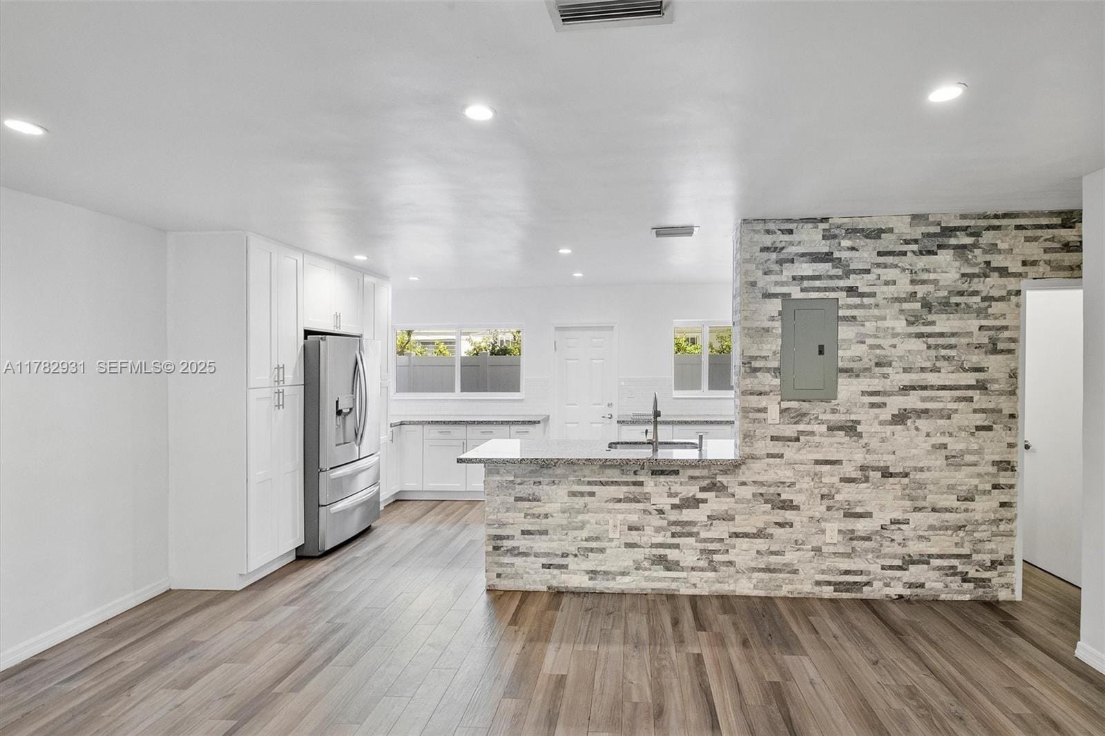 7360 Gary Avenue, Miami Beach, FL 33141 photo 4