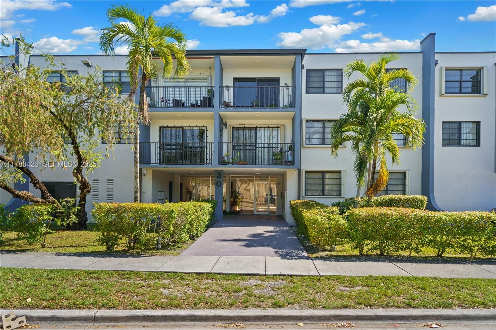 30 E 39th Street 321, Hialeah, FL 33013
