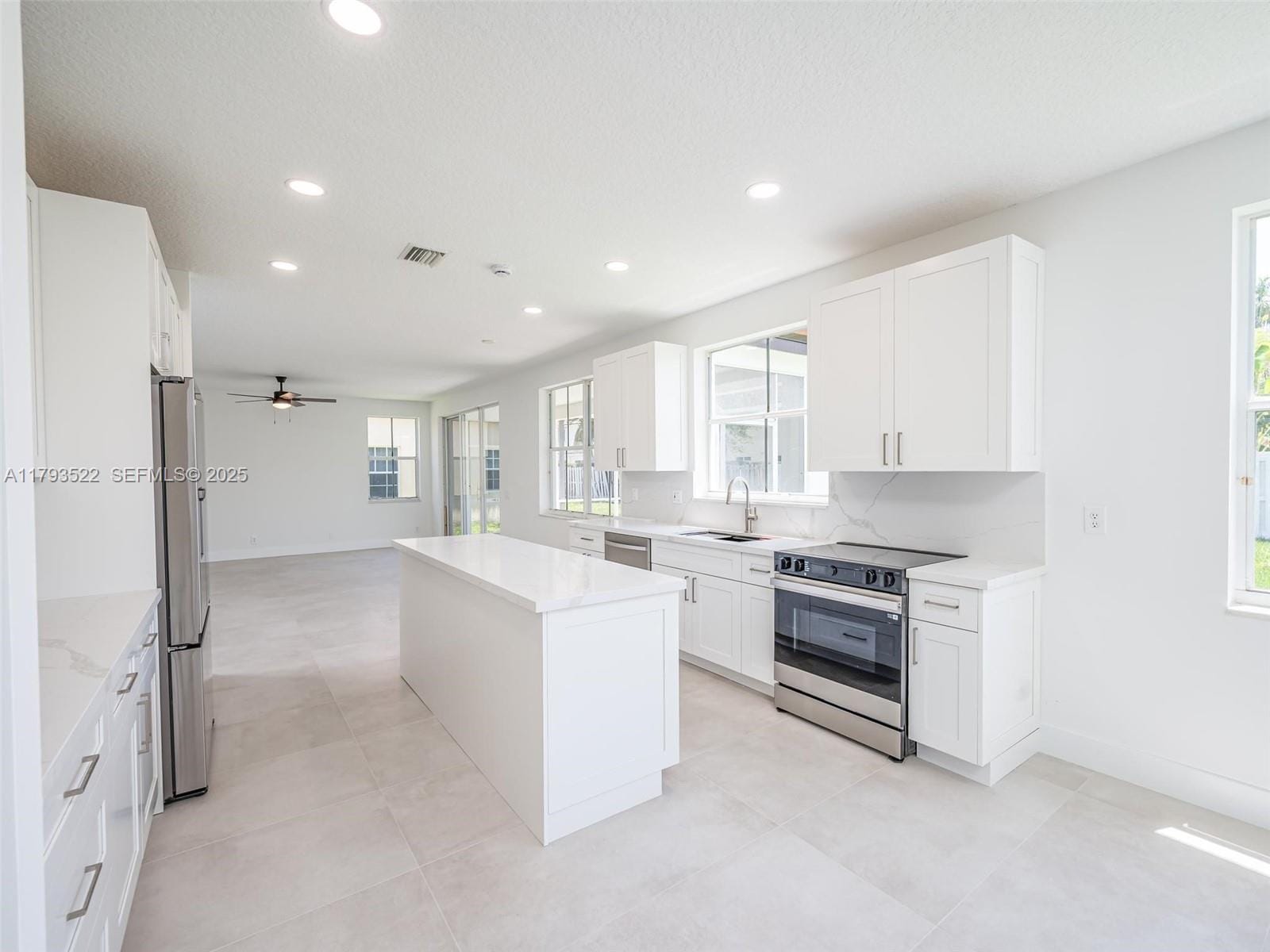 1128 Hidden Valley Way, Weston, FL 33327 photo 9