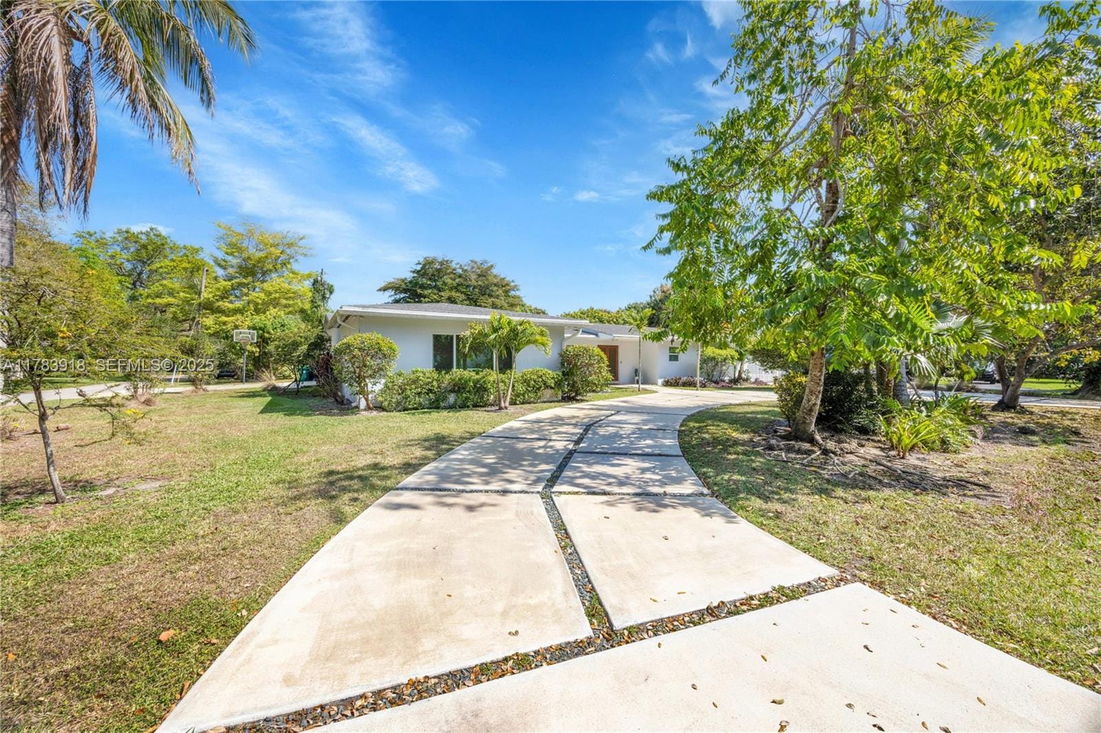 9401 SW 69th Court, Pinecrest, FL 33156 photo 4