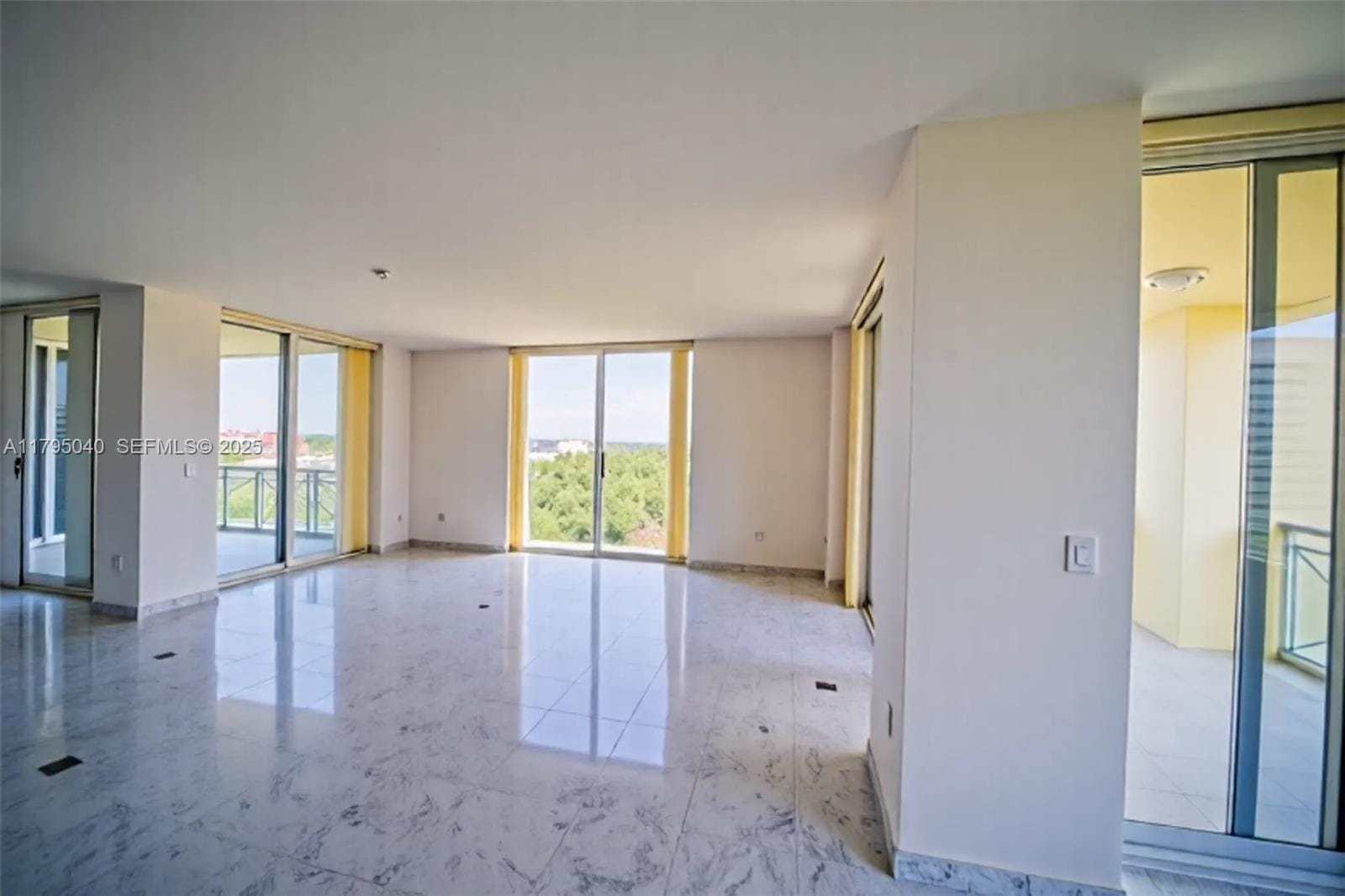 445 Grand Bay Drive 802, Key Biscayne, FL 33149 photo 4