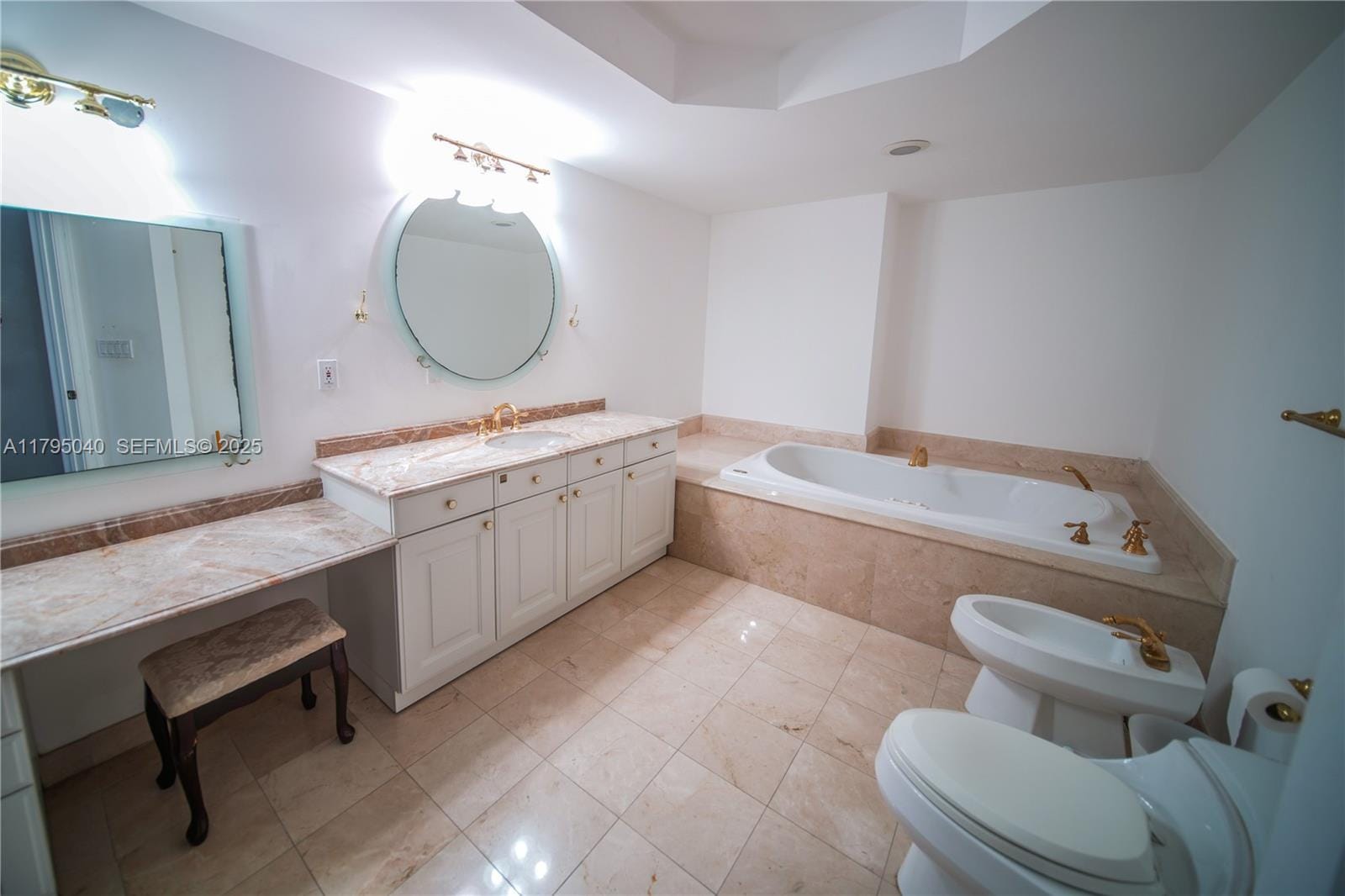 445 Grand Bay Drive 802, Key Biscayne, FL 33149 photo 9