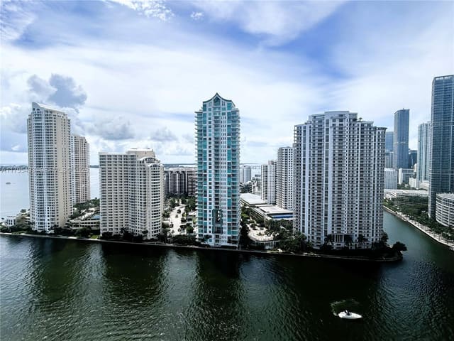 325 S Biscayne Boulevard 2917, Miami, FL 33131