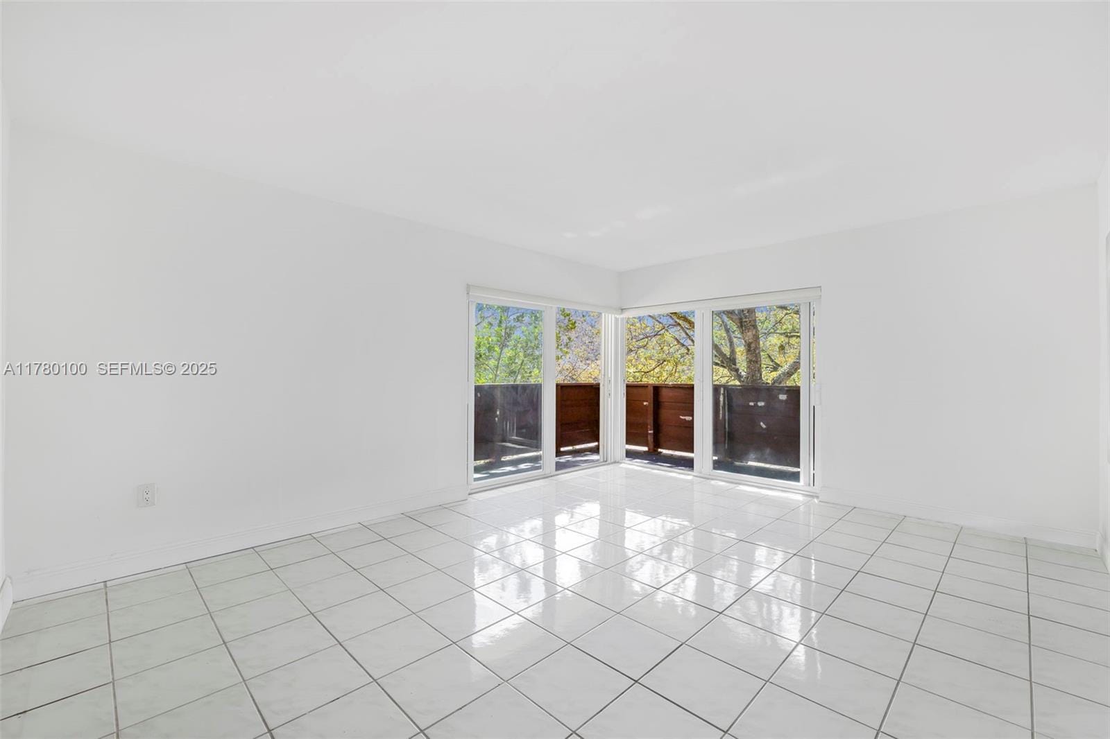 1205 Mariposa Avenue 306, Coral Gables, FL 33146 photo 15