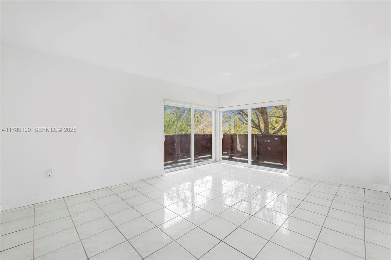 1205 Mariposa Avenue 306, Coral Gables, FL 33146 photo 17