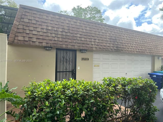 19201 E Lake Drive, Hialeah, FL 33015