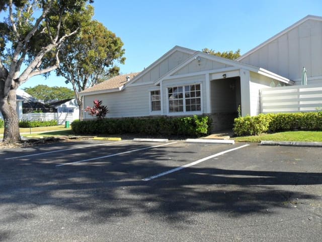 13728 SW 149th Cir Lane 1-48, Miami, FL 33186
