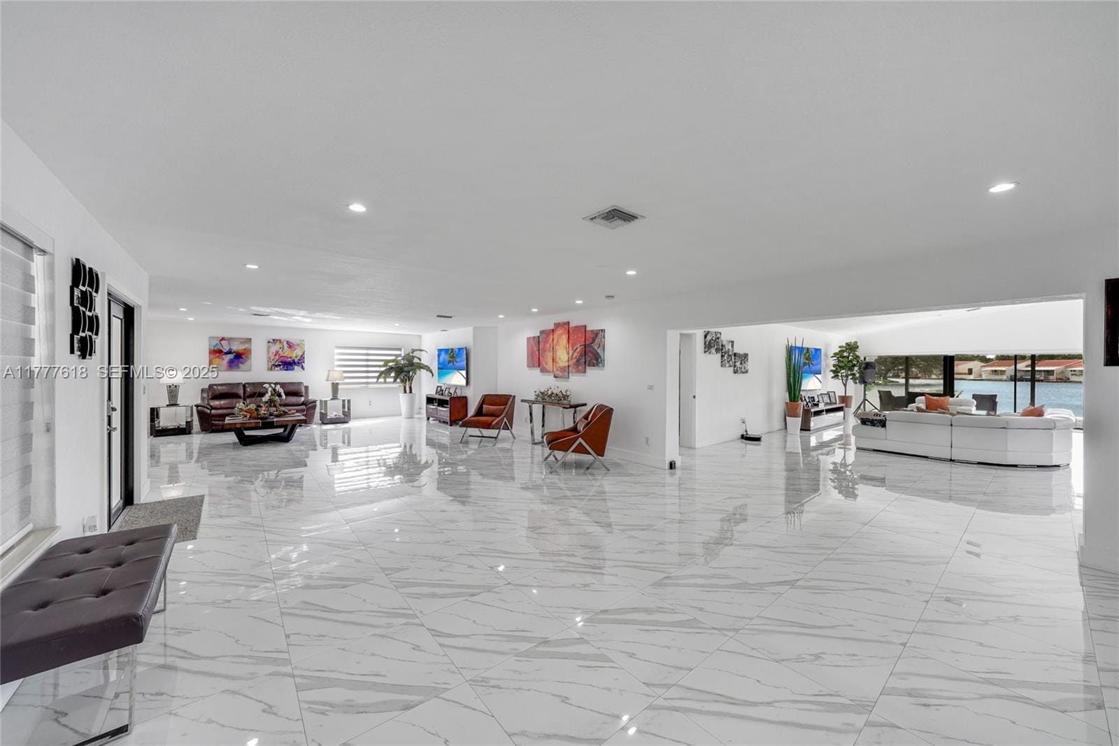 14720 Dade Pine Avenue — photo 4