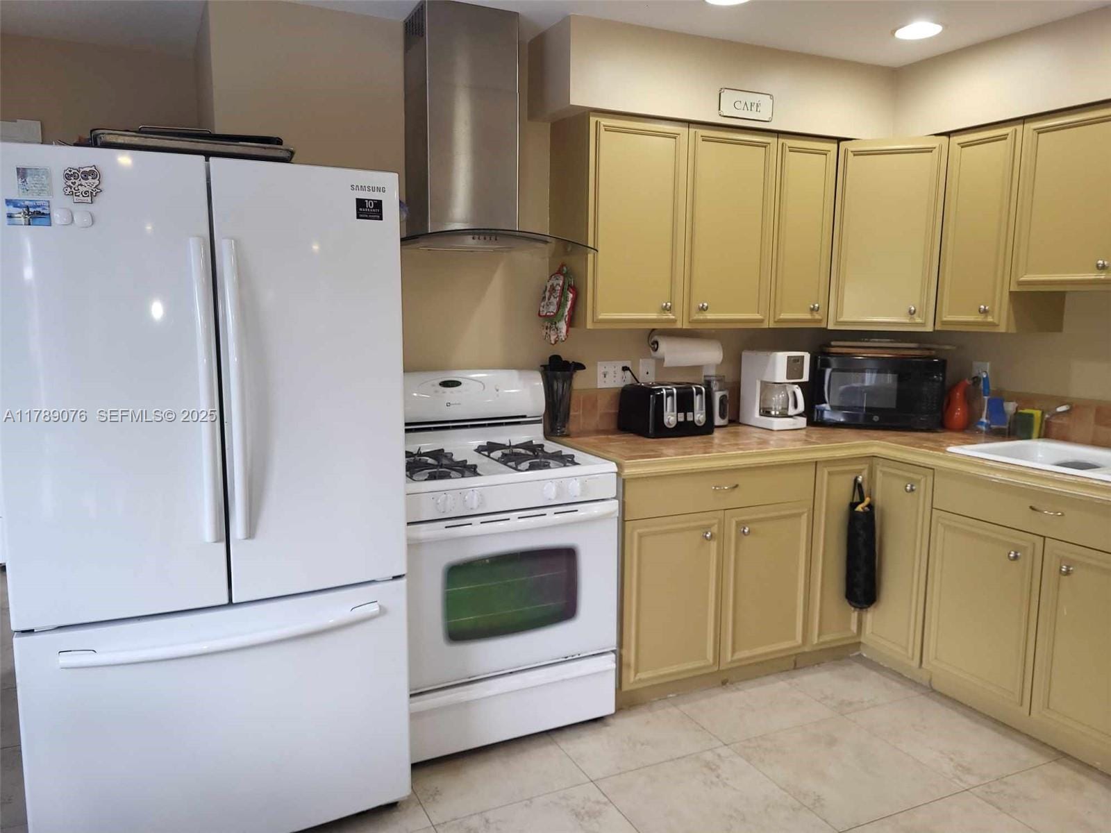 2706 Thomas Street, Hollywood, FL 33020 photo 18