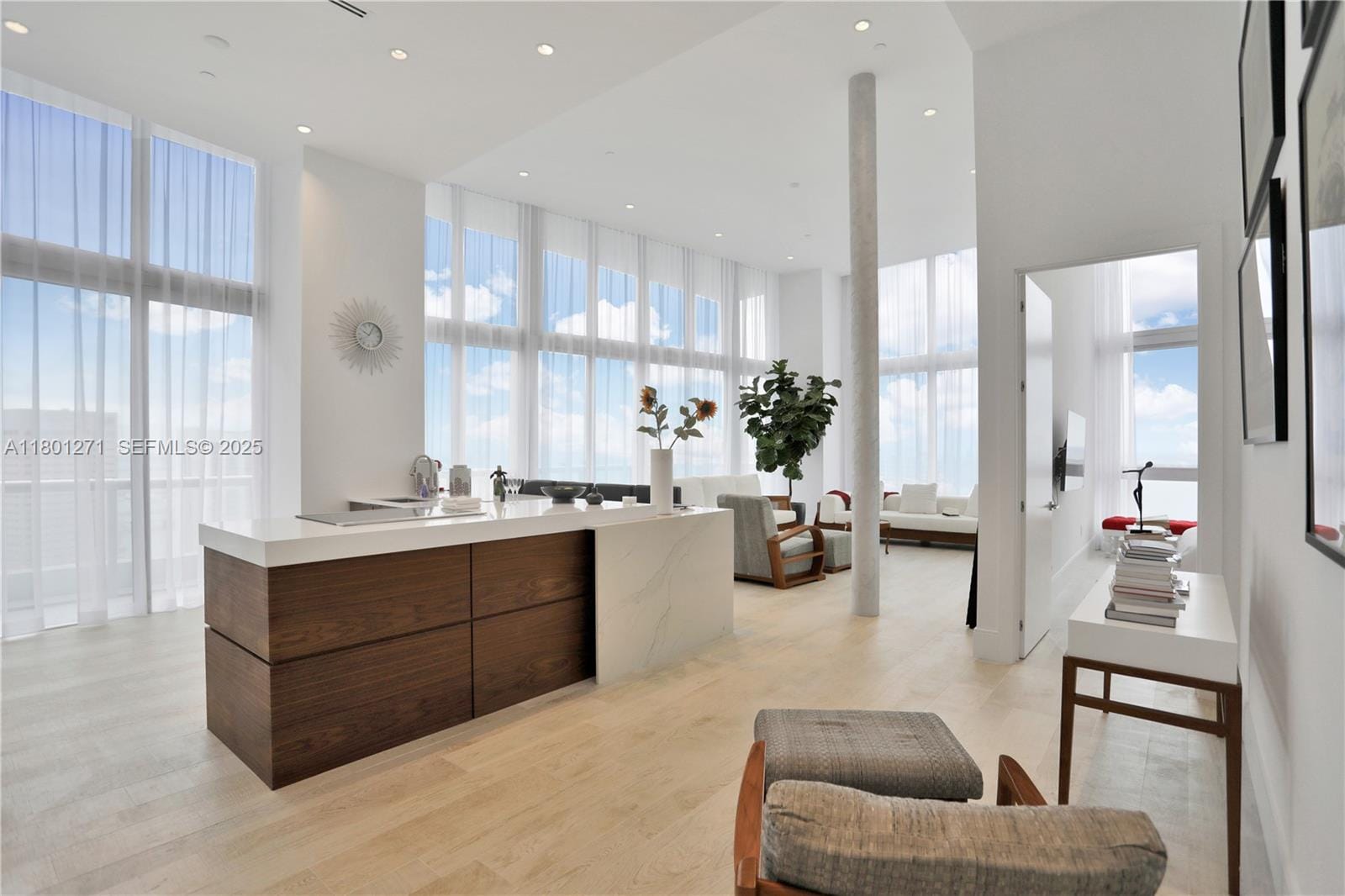 495 Brickell Avenue 4102, Miami, FL 33131