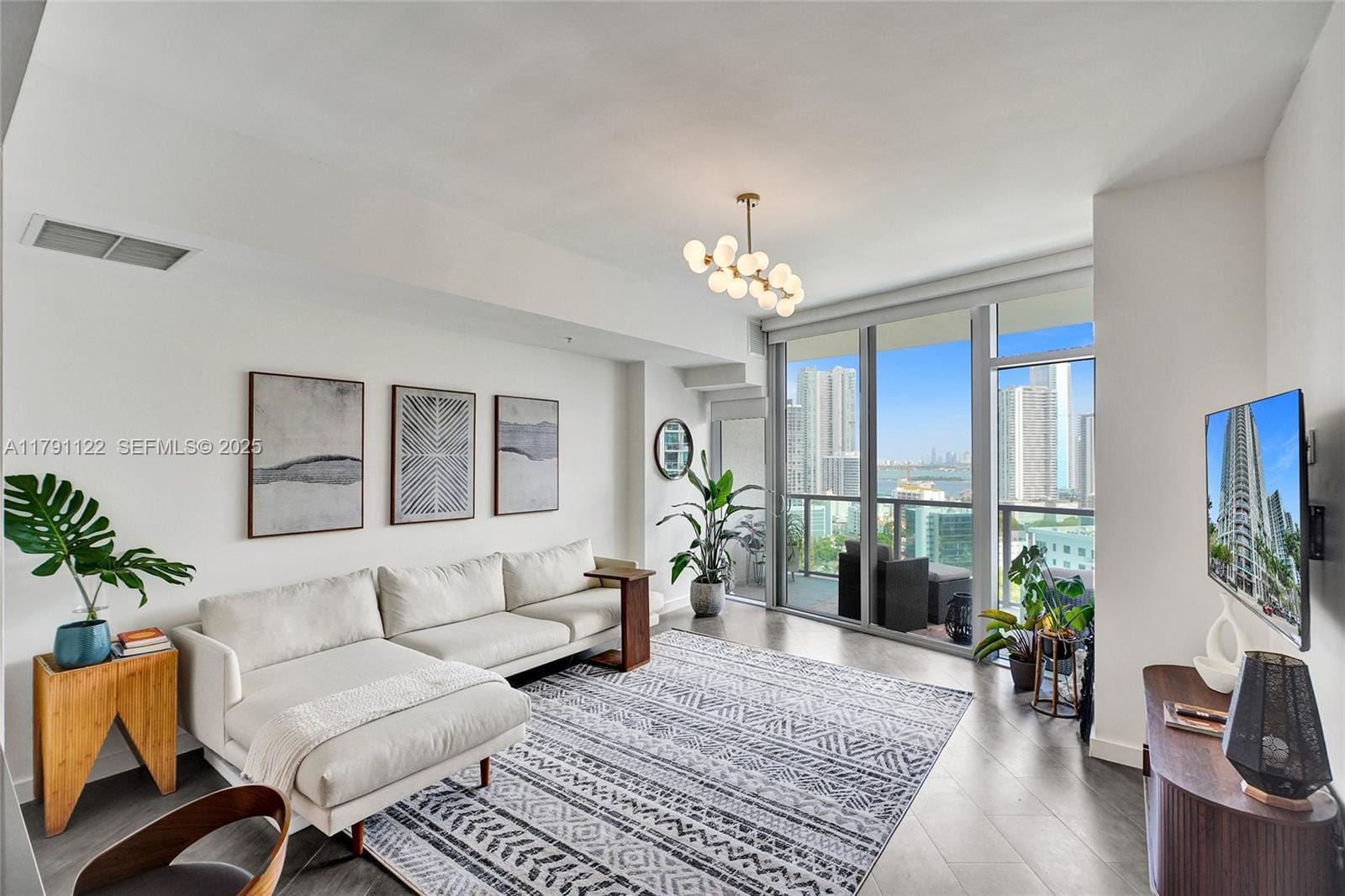 3301 NE 1st Avenue H2006, Miami, FL 33137