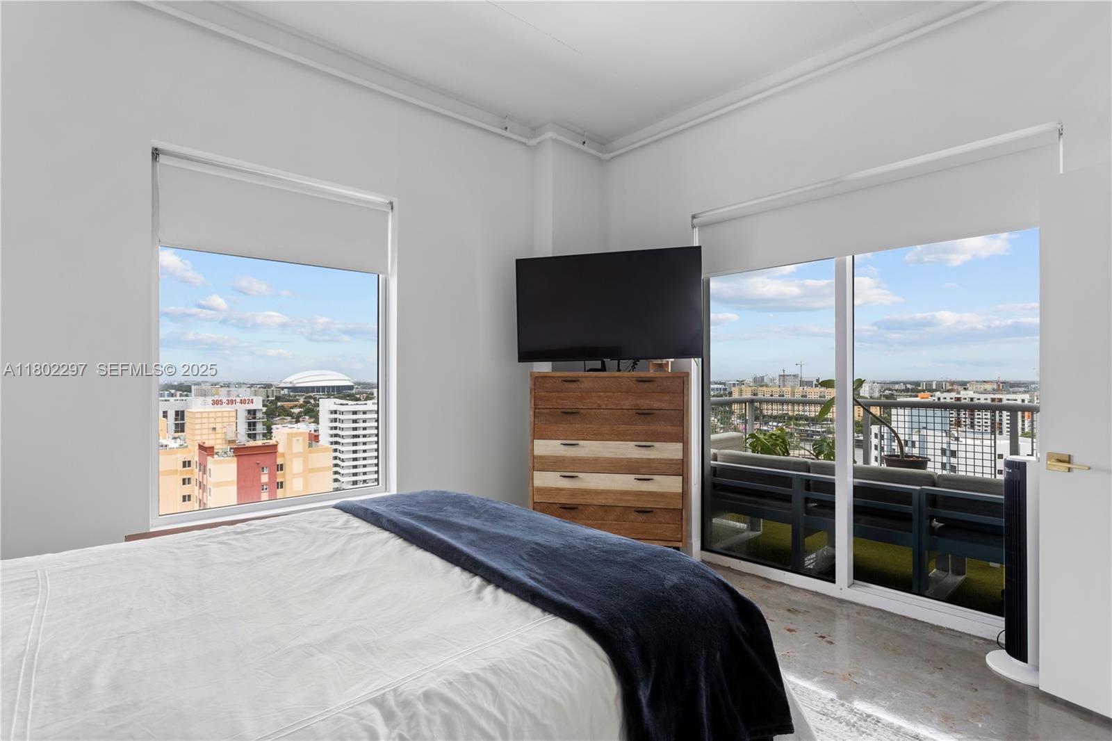 10 SW South River Drive 1715, Miami, FL 33130 photo 8