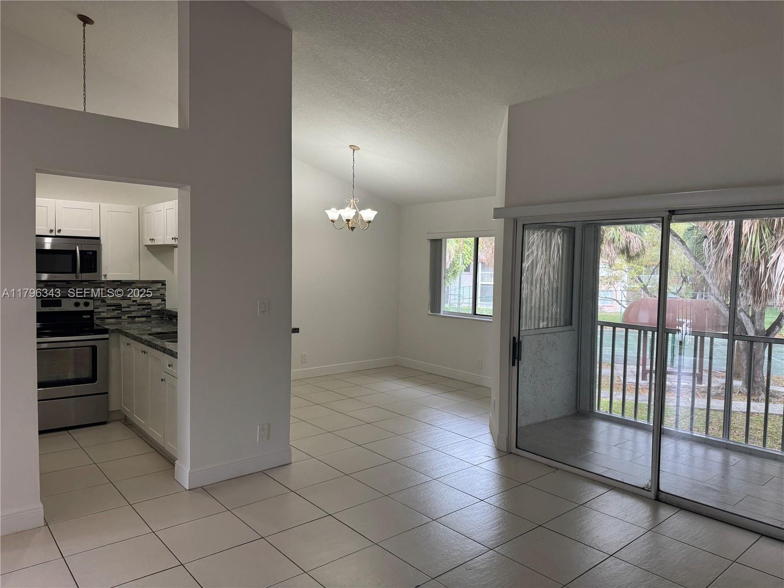 13910 SW 91st Terrace 13910, Miami, FL 33186 photo 2