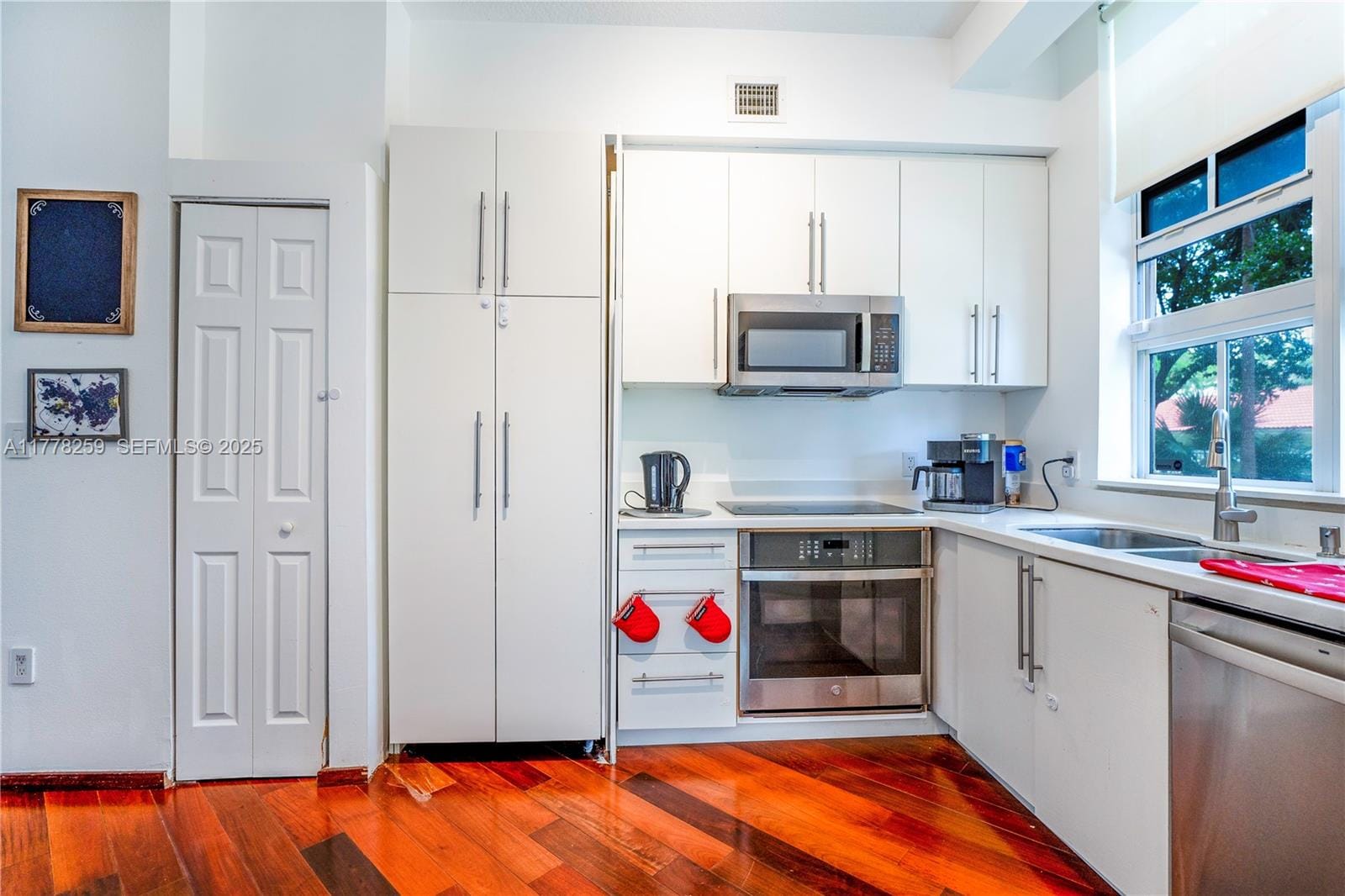 3001 NE 185th Street 127, Aventura, FL 33180 photo 10