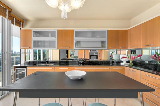 400 Alton Road 1101, sold in Murano Grande, Miami Beach, FL