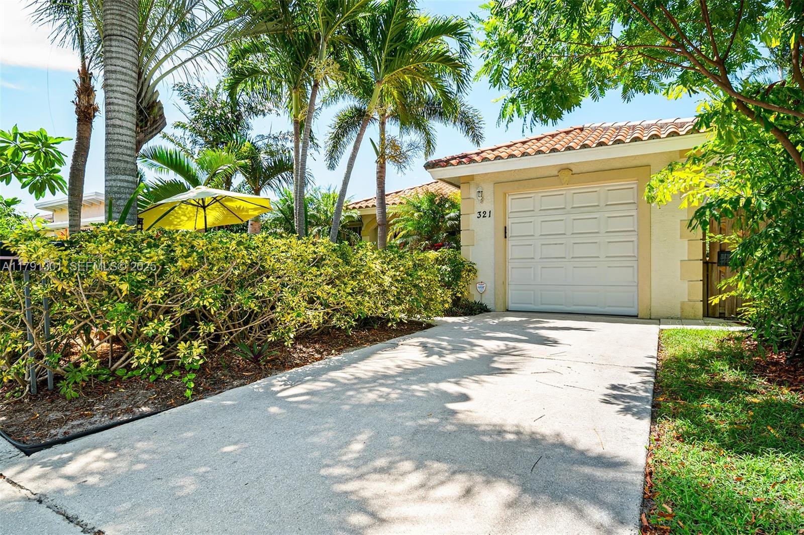 321 Princeton Drive — photo 6